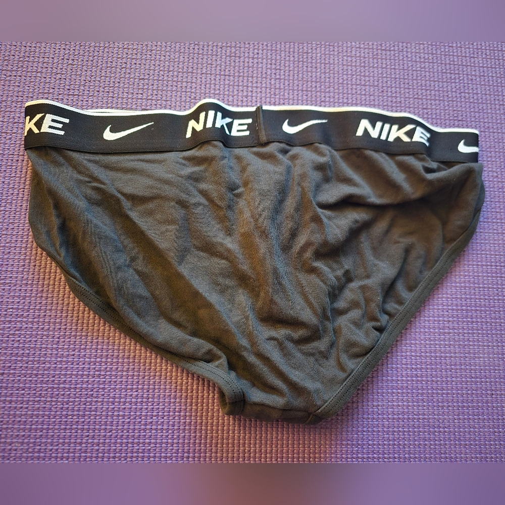 NWT Nike Black Dri-FIT Briefs Size Medium - Picture 4 of 5